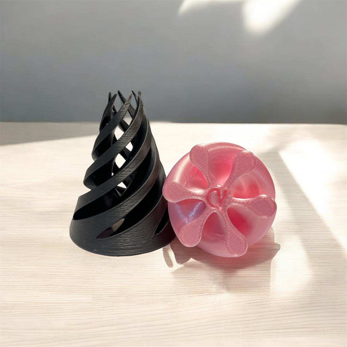 CONE VORTEX - Noir et Rose