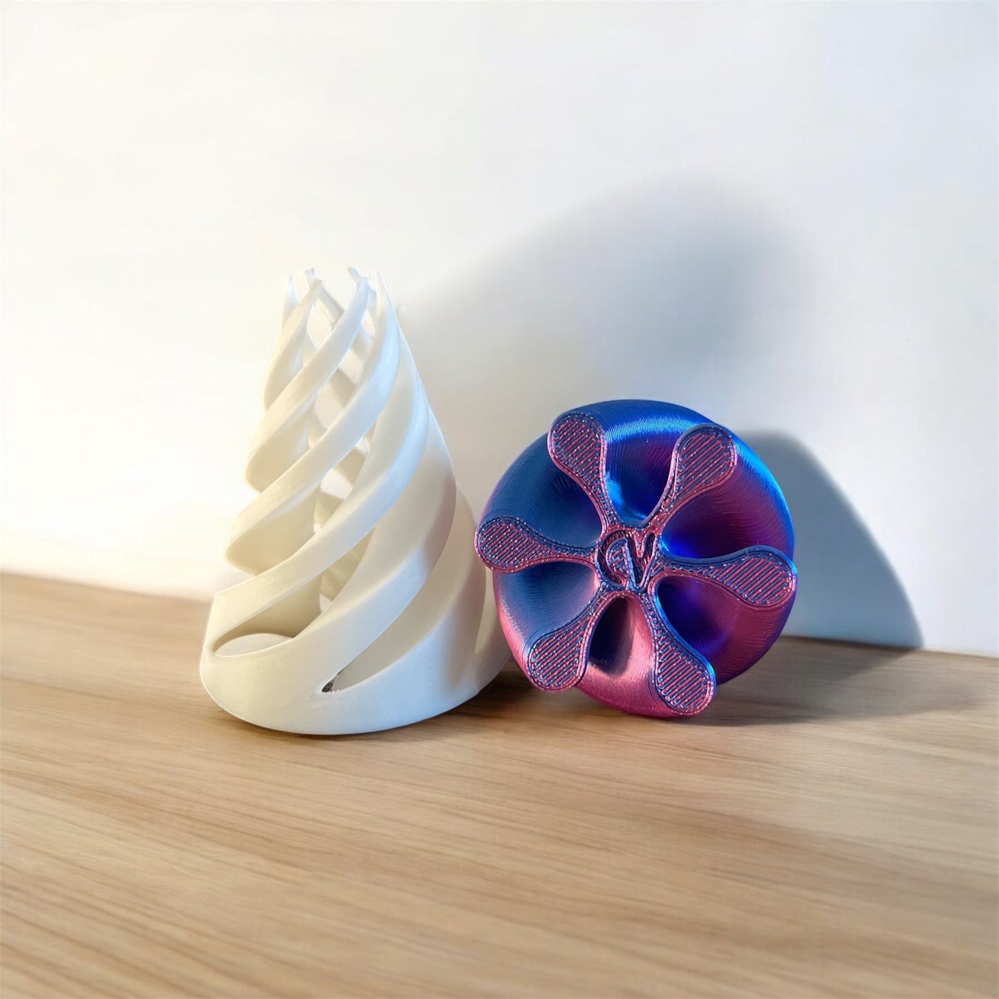 CONE VORTEX - Blanc et Bicolore Mauve - Bleu
